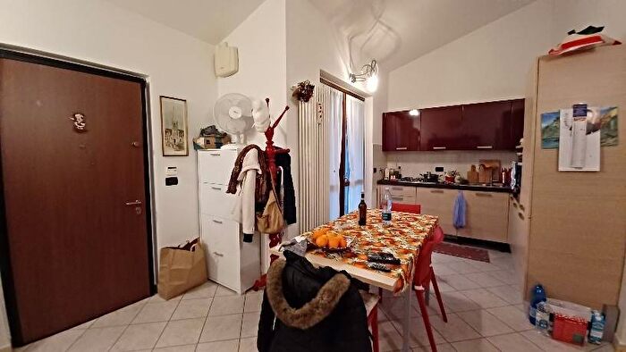 Appartamento trilocale in affitto in Centro, Rivalta di Torino