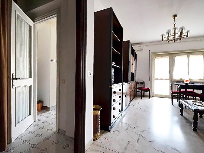 Appartamento quadrilocale in affitto in Via Portuense, Trastevere, Roma