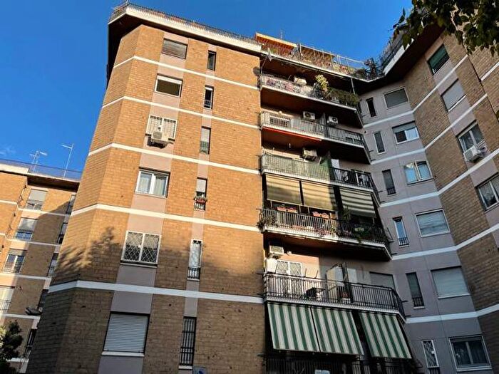 Appartamento trilocale in affitto in Via Portuense, Marconi, Roma