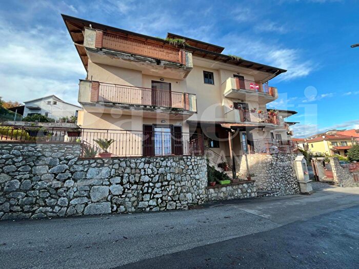 Appartamento trilocale in vendita in Via Iacobelli, Alvignano