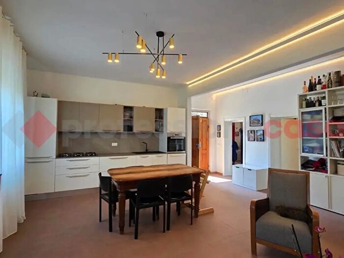 Appartamento quadrilocale in vendita in Indicatore, Arezzo