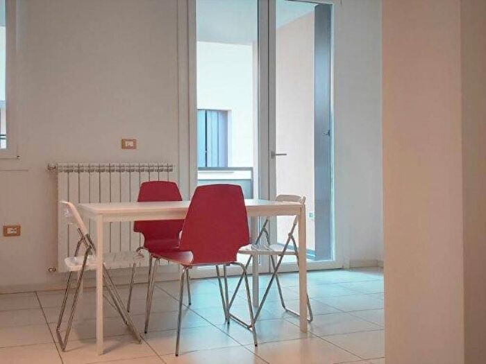 Appartamento trilocale in affitto in Via Donato Creti, Bolognina, Bologna