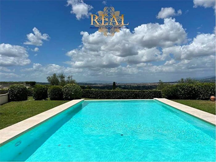 Appartamento con 6 locali in affitto in Vicchio Di Rimaggio, Bagno a Ripoli