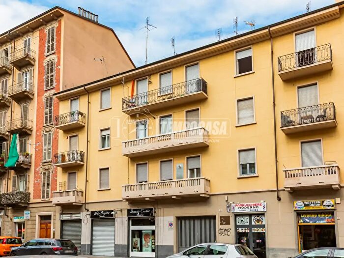 Appartamento quadrilocale in vendita in Via Livorno, Torino