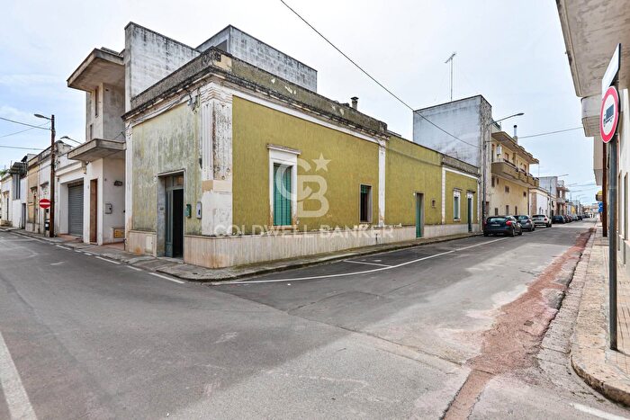 Casa con 5 locali in vendita in Via Armando Diaz, Castri Di Lecce