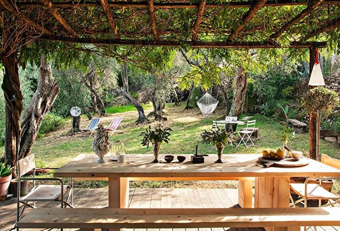 Casa trilocale in vendita in Via Costa, Arqua Petrarca