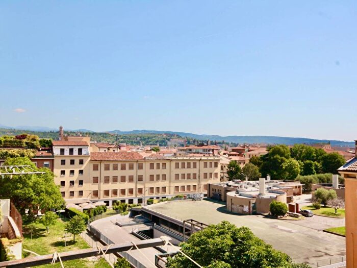 Appartamento con 5 locali in affitto in Via Cesare Battisti, Cittadella Porta Nuova, Verona