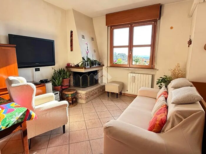 Appartamento quadrilocale in vendita in Via del Macello, Perugia