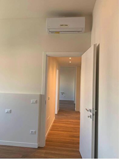 Appartamento trilocale in vendita in Via Pistoiese, Firenze