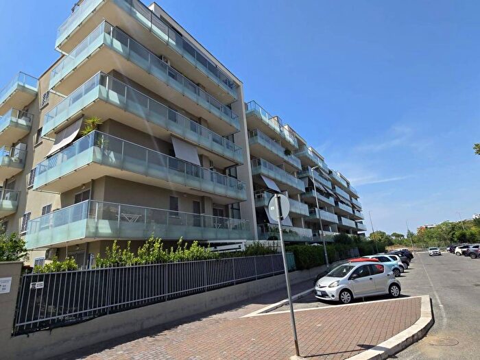 Appartamento trilocale in affitto in Via Augusto Camerini, Talenti Monte Sacro, Roma