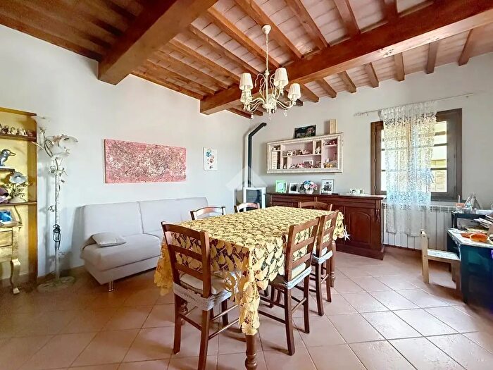 Appartamento quadrilocale in vendita in Via del Girasole, Collesalvetti