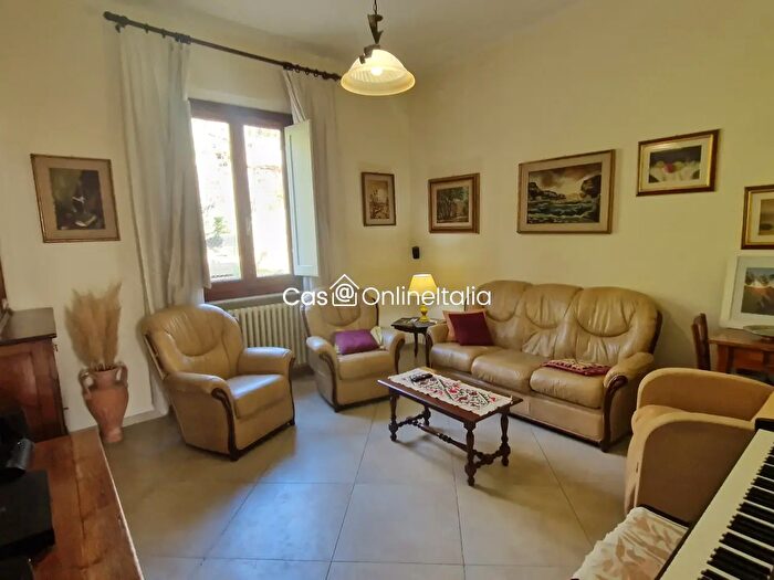 Casa con 5 locali in vendita in Via Chiantigiana, Lastra A Signa