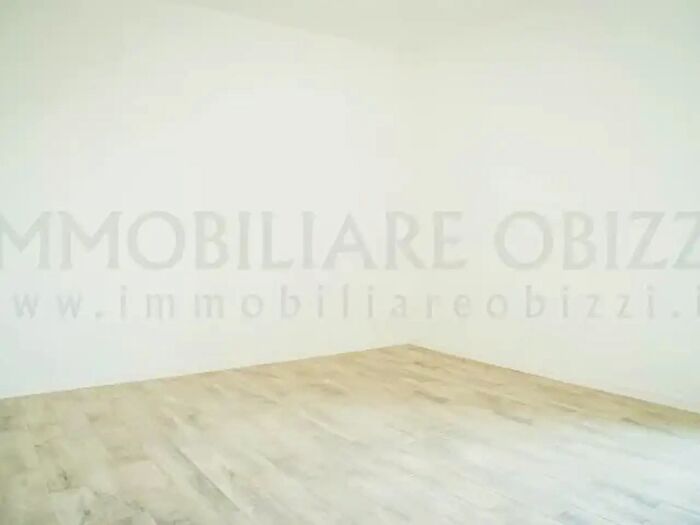 Appartamento trilocale in affitto in Via Verona, Albignasego