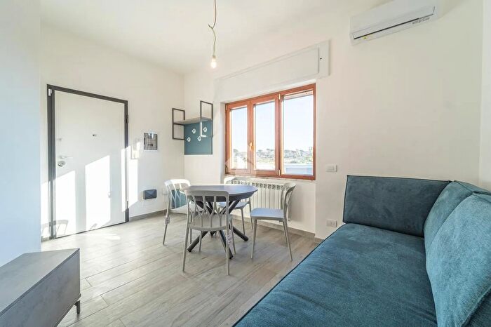 Appartamento trilocale in vendita in Via Ermanno Wolf Ferrari, Roma