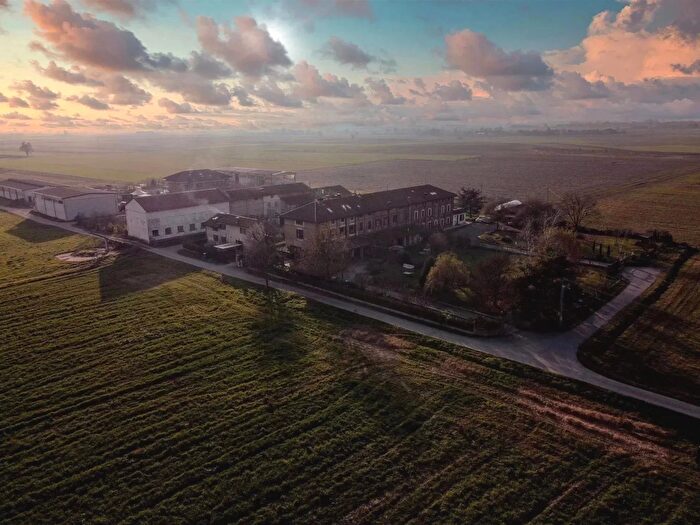 Casa con 5 locali in vendita in Riva Presso Chieri