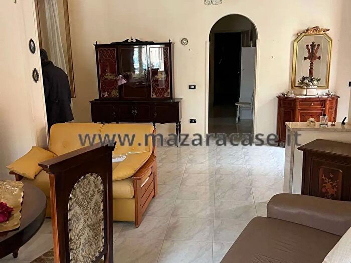 Casa con 5 locali in vendita in Mazara Del Vallo