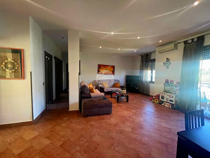 Appartamento con 5 locali in vendita in Via Gaetano Zumbo, Palermo