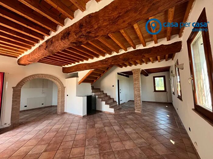 Casa con 6 locali in vendita in Via Brazzuolo, San Giovanni Del Dosso