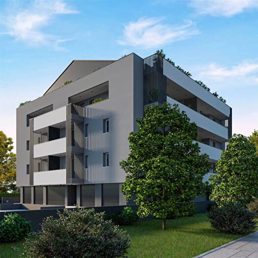 Appartamento con 6 locali in vendita in Treviso, Treviso