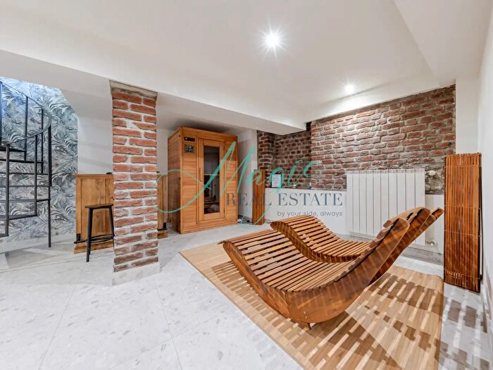 Appartamento quadrilocale in vendita in Via Antonio Pollaiuolo, Milano