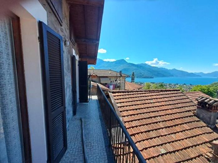 Appartamento trilocale in vendita in Località Cerviano, Gravedona ed Uniti