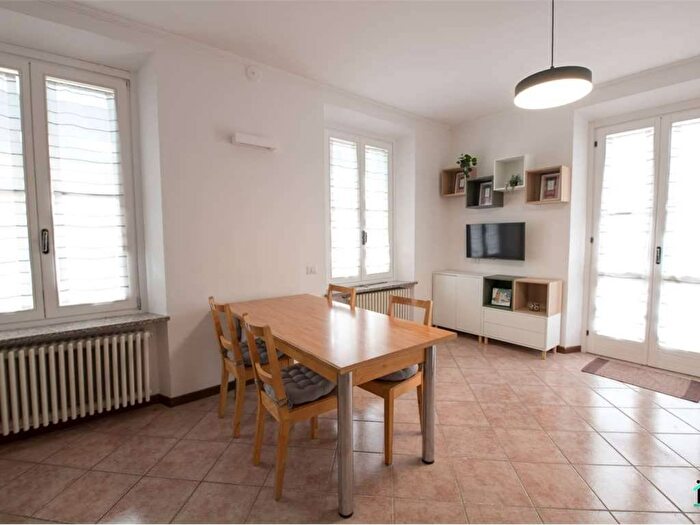 Appartamento trilocale in affitto in Via Emilio Morosini, Centro, Varese