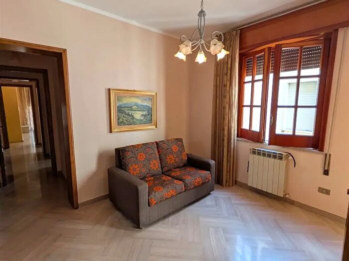 Casa con 6 locali in vendita in Marsala