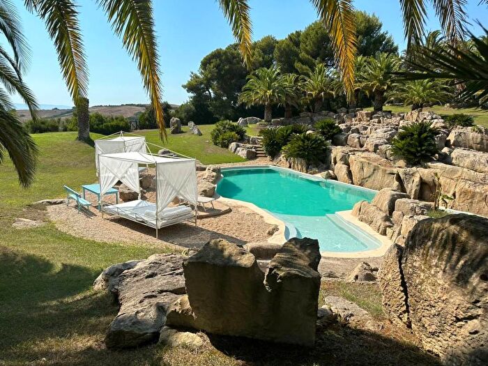 Casa con 6 locali in affitto in Capalbio