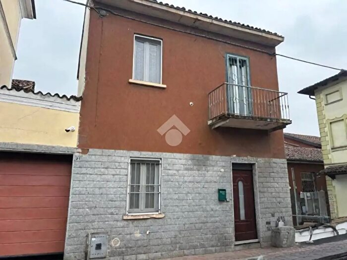 Casa bilocale in vendita in Via Cavallotti, Belgioioso