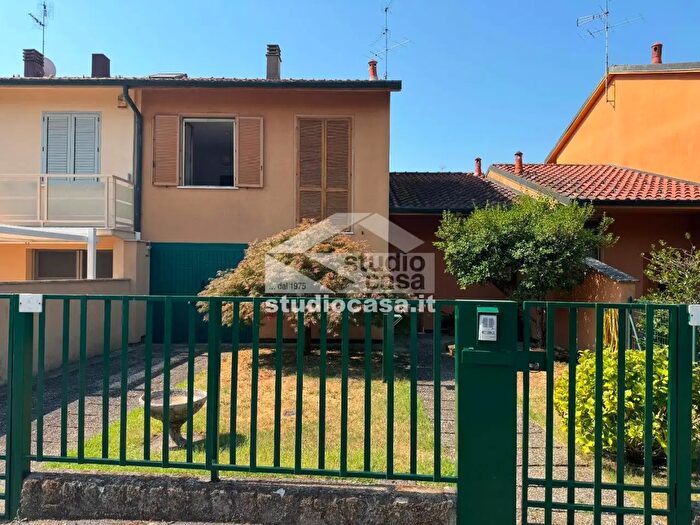 Casa quadrilocale in vendita in Via Turati, Tavazzano Con Villavesco