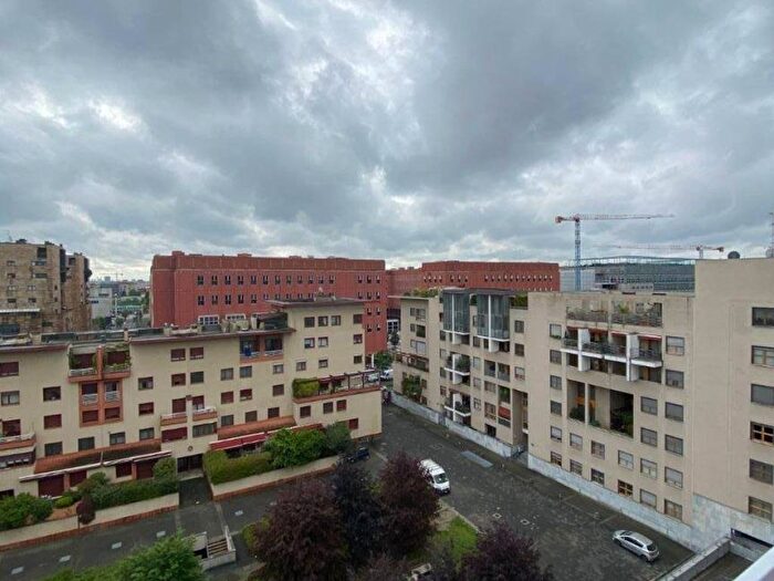 Appartamento trilocale in affitto in Piazza dei Daini, Bicocca, Milano