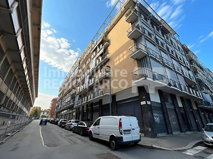 Appartamento trilocale in vendita in Via Gabriele Rossetti, Regio Parco, Torino