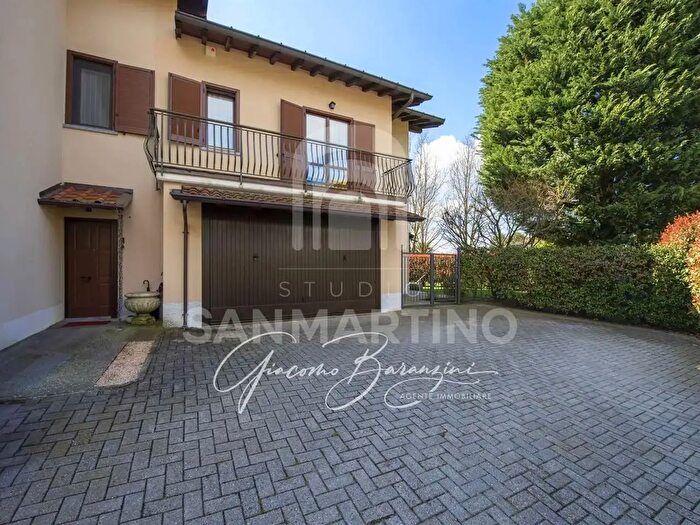 Case in Vendita e in Affitto - 3