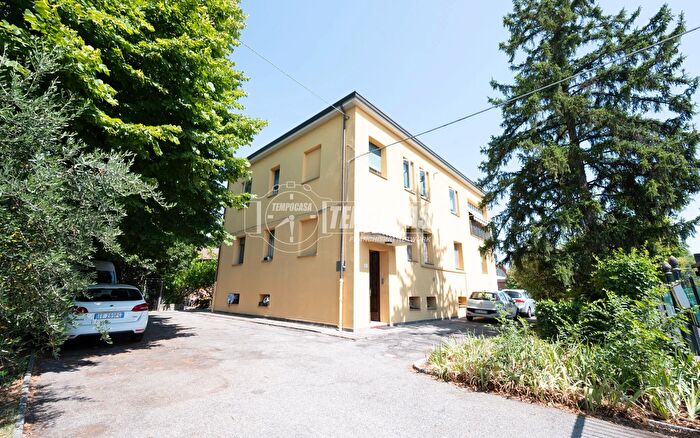 Appartamento quadrilocale in vendita in Via Pederzana, Castenaso