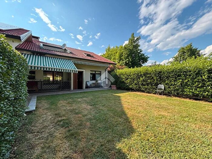 Casa con 5 locali in vendita in Via a Moro, Forno Canavese