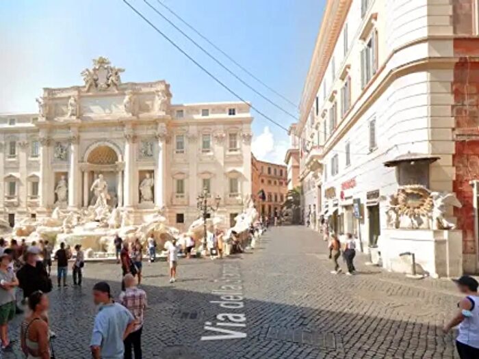 Appartamento in vendita in Piazza di Trevi, Roma