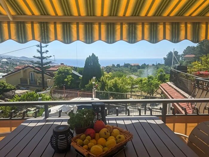 Casa quadrilocale in vendita in Sanremo