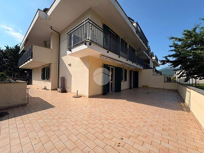 Appartamento quadrilocale in affitto in Via monte robinet, Centro, Giaveno