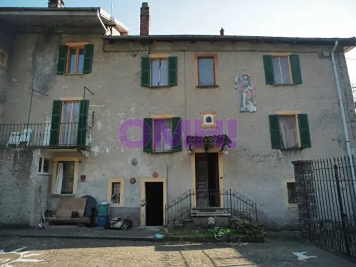 Appartamento trilocale in vendita in Mazzini, Castelveccana
