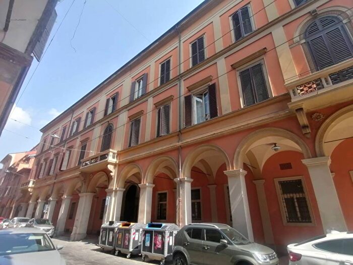 Appartamento con 6 locali in affitto in Strada Maggiore, San Vitale, Bologna
