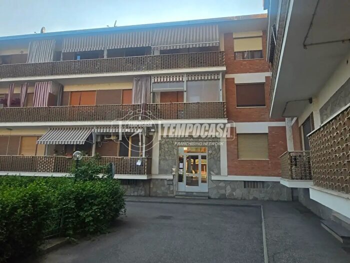Appartamento trilocale in vendita in Via Trinità, Santena
