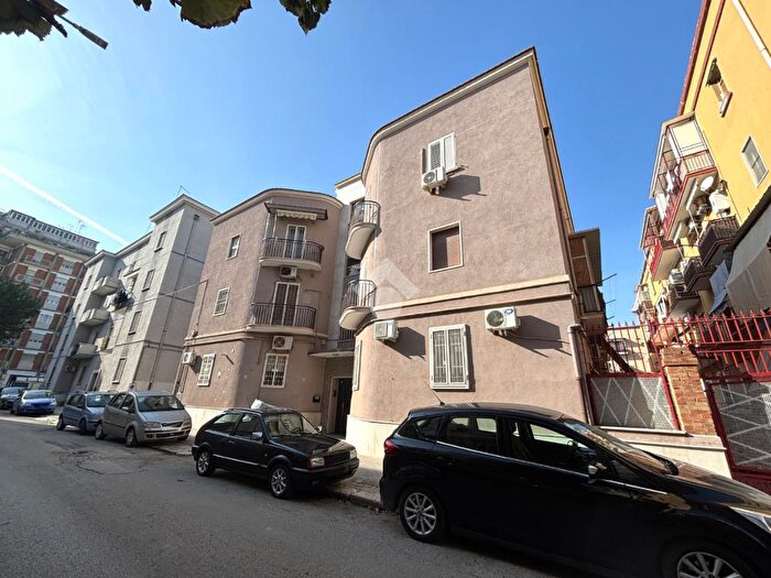 Appartamento trilocale in vendita in Via Massimo dAzeglio, Foggia