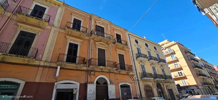 Appartamento quadrilocale in vendita in Via Napoli, Bari