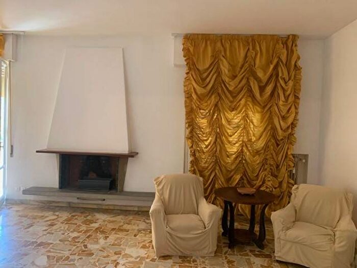 Appartamento quadrilocale in affitto in Giotto, Arezzo