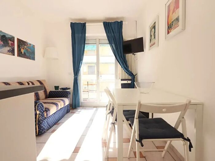 Appartamento bilocale in vendita in Via Camillo Benso Conte di Cavour, Alba Adriatica