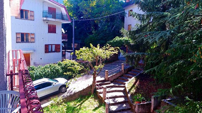 Appartamento trilocale in vendita in Spezzano Della Sila