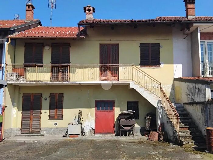 Casa quadrilocale in vendita in Piazza Municipio, Cercenasco
