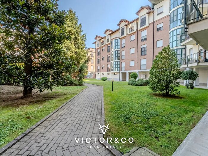 Appartamento trilocale in vendita in Via Buozzi Snc, Novara