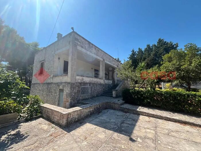 Casa trilocale in vendita in Via del Belvedere, Fasano