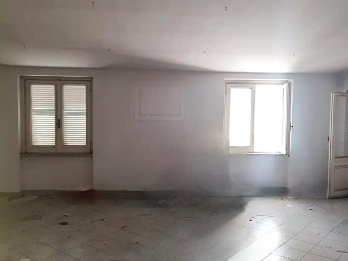Appartamento con 5 locali in vendita in Via Montesecco, Alatri